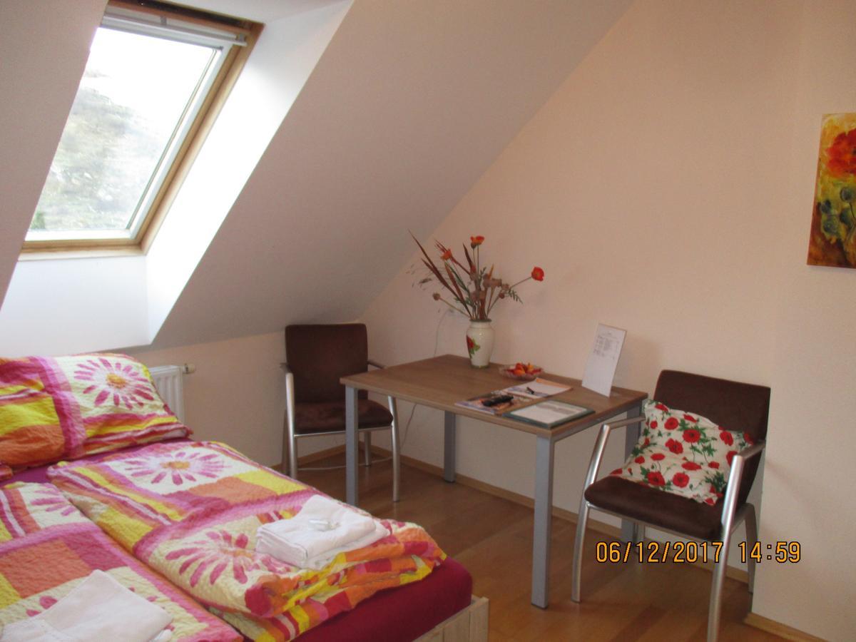 Gastehaus Zur Schonen Aussicht Bed and Breakfast Spitz an der Donau Exteriör bild